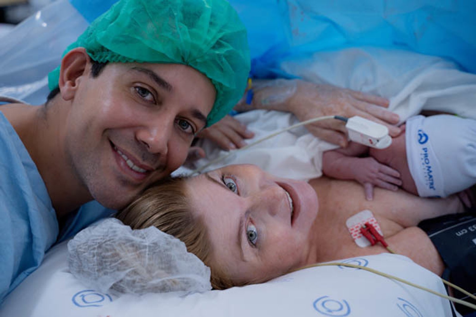 Fotografia de parto: primeiro encontro da família com o bebê